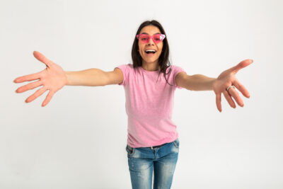 attractive-woman-in-pink-t-shirt-and-sunglasses-2023-11-27-04-58-57-utc